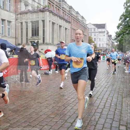 13.09.2026 - Kiel Lauf Yannick Fuchs http://msf.ph/oto/10412952 13.09.2026 10:44:28 Ziel 501, 1275, 1335, 1377, 1439, 2289, 2545, 2659, 2826, 2837, 2920, 3009, 3469, 3980, 4243, 5294, 5599, 5697, 5699, 5740, 5778, 6229, 6611, 6711, 6959, 7250, 7291, 7468, 7504, 7677, 7763, 8536, 8701, 9286, 9401, 9596, 11165, 11347, 11352, 11538, 11716, 11851, 11938, 11940, 12425, 12589, 12839, 12842, 56, 202, 305, 318, 702, 939, 1118, 1242, 1379, 1439, 1839, 1956, 1977, 2729, 2826, 2861, 2873, 3186, 3573, 3806, 3918, 4422, 4728, 4746, 5183, 5740, 5859, 6059, 7250, 7534, 688 meine-sportfotos.de