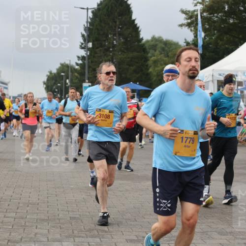 13.09.2026 - Kiel Lauf Andreas Tolksdorf http://msf.ph/oto/10412957 13.09.2026 10:03:31 Kiellinie 38, 3108, 377, 4, 38, 1779, 0722, 9995 meine-sportfotos.de