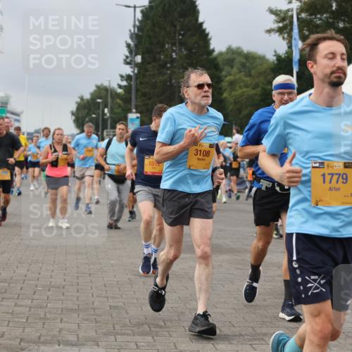 13.09.2026 - Kiel Lauf Andreas Tolksdorf http://msf.ph/oto/10412963 13.09.2026 10:03:32 Kiellinie 1012, 38, 3108, 4, 38, 1779 meine-sportfotos.de