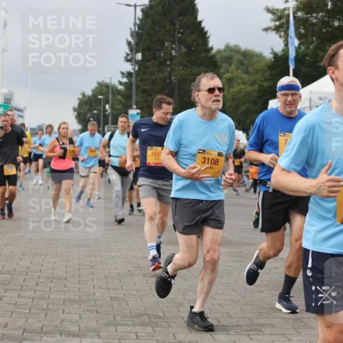 13.09.2026 - Kiel Lauf Andreas Tolksdorf http://msf.ph/oto/10412964 13.09.2026 10:03:32 Kiellinie 1017, 38, 3108, 2025, 1779, 475 meine-sportfotos.de
