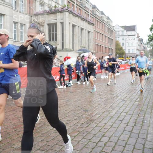 13.09.2026 - Kiel Lauf Yannick Fuchs http://msf.ph/oto/10412967 13.09.2026 10:44:29 Ziel 501, 1275, 1335, 1377, 2289, 2545, 2659, 2837, 2920, 3009, 3469, 3980, 4243, 5294, 5599, 5697, 5699, 5778, 6229, 6611, 6711, 6959, 7291, 7468, 7504, 7677, 7763, 8536, 8701, 9286, 9401, 9596, 11165, 11347, 11352, 11538, 11716, 11851, 11938, 11940, 12425, 12589, 12842, 56, 202, 305, 318, 702, 939, 1118, 1242, 1379, 1439, 1839, 1956, 2729, 2826, 2861, 2873, 3186, 3573, 3806, 3918, 4422, 4728, 4746, 5183, 5740, 5859, 6059, 6611, 7250, 7291, 7534, 688 meine-sportfotos.de