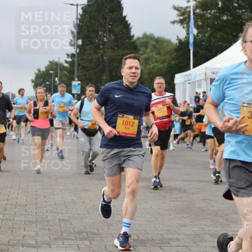13.09.2026 - Kiel Lauf Andreas Tolksdorf http://msf.ph/oto/10412974 13.09.2026 10:03:33 Kiellinie 84, 10386, 38, 1012, 5377, 4, 38, 3108 meine-sportfotos.de