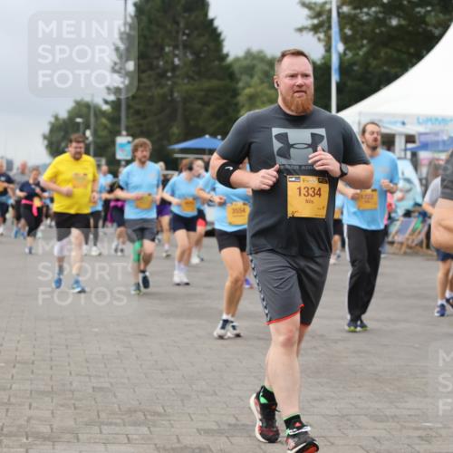 13.09.2026 - Kiel Lauf Andreas Tolksdorf http://msf.ph/oto/10413016 13.09.2026 10:03:38 Kiellinie 3554, 38, 1334 meine-sportfotos.de