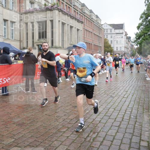 13.09.2026 - Kiel Lauf Yannick Fuchs http://msf.ph/oto/10413017 13.09.2026 10:44:32 Ziel 501, 1275, 1335, 1377, 2289, 2545, 2659, 2837, 2920, 3009, 3980, 4243, 4432, 5294, 5599, 5697, 5699, 5778, 6194, 6229, 6637, 6711, 6959, 7468, 7677, 7763, 8536, 8701, 9596, 11165, 11347, 11427, 11716, 11851, 11938, 12425, 12589, 12842, 202, 318, 702, 939, 1118, 1242, 1379, 1439, 1839, 1956, 2729, 2826, 2873, 3186, 3469, 3573, 3806, 3918, 4422, 5183, 5697, 5740, 5778, 5859, 6059, 6229, 6611, 7250, 7291, 7504, 7534, 688, 1323, 2952, 3591 meine-sportfotos.de