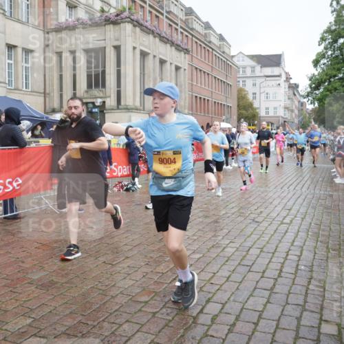 13.09.2026 - Kiel Lauf Yannick Fuchs http://msf.ph/oto/10413019 13.09.2026 10:44:33 Ziel 501, 1275, 1335, 1377, 2289, 2545, 2659, 2837, 2920, 3009, 3980, 4243, 4432, 5294, 5567, 5599, 5699, 6194, 6637, 6711, 6959, 7468, 7677, 7763, 8536, 8701, 9596, 11165, 11347, 11427, 11716, 11851, 11938, 12425, 12589, 12842, 202, 318, 702, 939, 1118, 1242, 1275, 1377, 1379, 1439, 1839, 1956, 2289, 2545, 2729, 2826, 2873, 3186, 3469, 3573, 3806, 3918, 4422, 5183, 5697, 5740, 5778, 5859, 6059, 6229, 6611, 7250, 7291, 7504, 7534, 688, 1323, 2952, 3591 meine-sportfotos.de