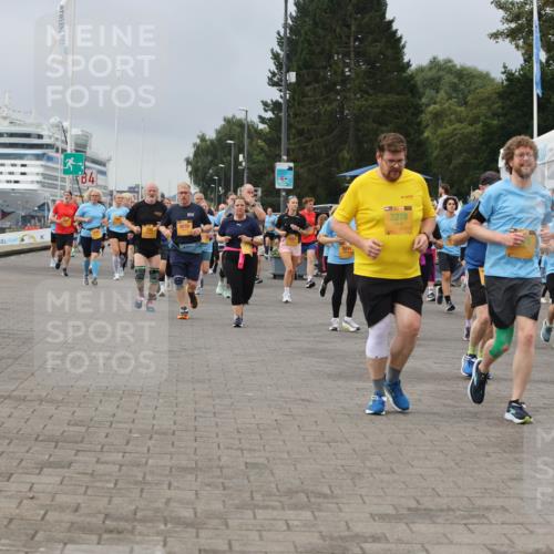 13.09.2026 - Kiel Lauf Andreas Tolksdorf http://msf.ph/oto/10413047 13.09.2026 10:03:41 Kiellinie 13, 4897, 3278, 6974 meine-sportfotos.de