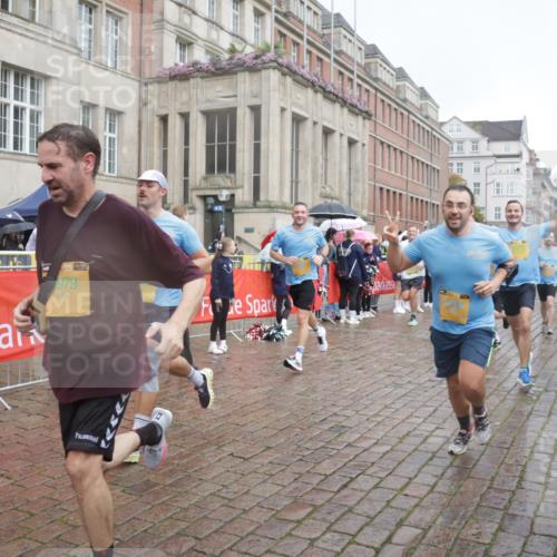 13.09.2026 - Kiel Lauf Yannick Fuchs http://msf.ph/oto/10413095 13.09.2026 10:44:39 Ziel 501, 688, 1751, 1753, 2488, 2659, 2837, 2920, 3134, 3152, 3282, 4033, 4243, 4432, 4532, 5420, 5567, 5699, 6194, 6580, 6637, 6711, 7122, 7279, 7677, 7701, 7763, 7910, 8445, 10082, 11427, 11714, 11938, 12105, 12425, 12569, 501, 702, 939, 1242, 1275, 1335, 1377, 1379, 1439, 1839, 2289, 2545, 2729, 2826, 2873, 3009, 3186, 3469, 3573, 3918, 3980, 5183, 5294, 5599, 5697, 5740, 5778, 5859, 6059, 6229, 6611, 6959, 7250, 7291, 7468, 7504, 7534, 1323, 2952, 3591 meine-sportfotos.de