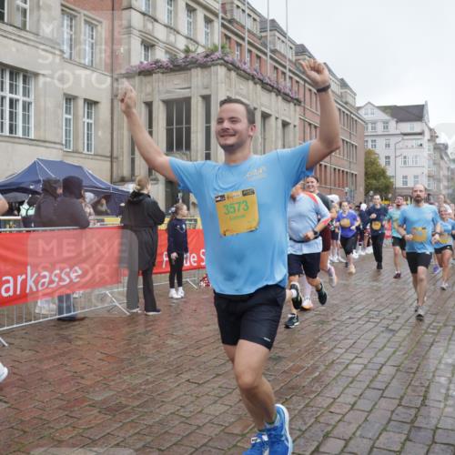 13.09.2026 - Kiel Lauf Yannick Fuchs http://msf.ph/oto/10413117 13.09.2026 10:44:41 Ziel 688, 1357, 1751, 1753, 2488, 2659, 2837, 2920, 3134, 3152, 3282, 4033, 4243, 4432, 4532, 5420, 5567, 5699, 6194, 6580, 6637, 6711, 7122, 7279, 7701, 7910, 8445, 8669, 10082, 11427, 11714, 12105, 12569, 501, 702, 939, 1242, 1275, 1335, 1377, 1379, 1439, 1839, 2289, 2545, 2729, 2826, 2873, 3009, 3186, 3469, 3573, 3918, 3980, 5183, 5294, 5599, 5697, 5699, 5740, 5778, 5859, 6059, 6229, 6611, 6959, 7250, 7291, 7468, 7504, 7534, 7677, 1323, 2952, 3591 meine-sportfotos.de