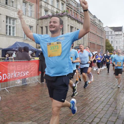 13.09.2026 - Kiel Lauf Yannick Fuchs http://msf.ph/oto/10413121 13.09.2026 10:44:41 Ziel 688, 1357, 1751, 1753, 2488, 2659, 2837, 2920, 3134, 3152, 3282, 4033, 4243, 4432, 4532, 5420, 5567, 5699, 6194, 6580, 6637, 6711, 7122, 7279, 7701, 7910, 8445, 8669, 10082, 11427, 11714, 12105, 12569, 501, 702, 939, 1242, 1275, 1335, 1377, 1379, 1439, 1839, 2289, 2545, 2729, 2826, 2873, 3009, 3186, 3469, 3573, 3918, 3980, 5183, 5294, 5599, 5697, 5699, 5740, 5778, 5859, 6059, 6229, 6611, 6959, 7250, 7291, 7468, 7504, 7534, 7677, 1323, 2952, 3591 meine-sportfotos.de