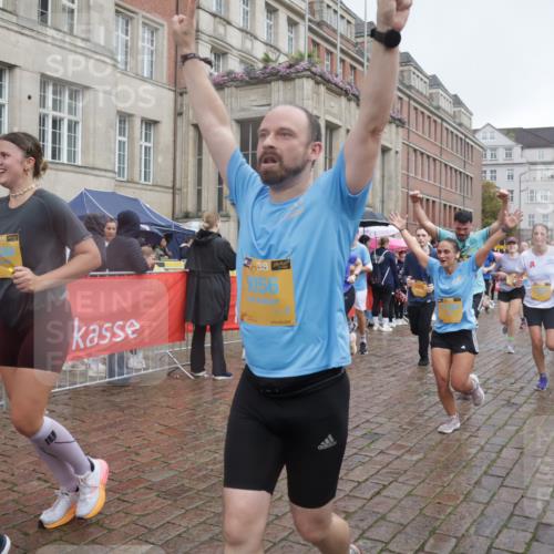 13.09.2026 - Kiel Lauf Yannick Fuchs http://msf.ph/oto/10413145 13.09.2026 10:44:43 Ziel 688, 1357, 1751, 1753, 2189, 2488, 2659, 2920, 3134, 3152, 3282, 4033, 4432, 4532, 4829, 5420, 5567, 6194, 6580, 6637, 7122, 7279, 7701, 7910, 8445, 8669, 10082, 11427, 11714, 12105, 12569, 12620, 501, 702, 1275, 1335, 1377, 1379, 1439, 1839, 2289, 2545, 2659, 2729, 2826, 2837, 2873, 2920, 3009, 3186, 3469, 3918, 3980, 4243, 5183, 5294, 5599, 5697, 5699, 5740, 5778, 5859, 6059, 6229, 6611, 6711, 6959, 7250, 7291, 7468, 7504, 7534, 7677, 1323, 2952, 3591 meine-sportfotos.de