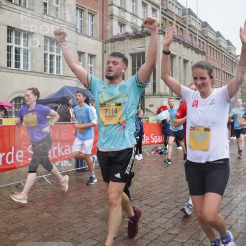 13.09.2026 - Kiel Lauf Yannick Fuchs http://msf.ph/oto/10413171 13.09.2026 10:44:44 Ziel 688, 1357, 1751, 1753, 2189, 2488, 3134, 3152, 3282, 4033, 4432, 4532, 4829, 5420, 5567, 6194, 6580, 6637, 6731, 7122, 7279, 7701, 7910, 8445, 8669, 9326, 10082, 11427, 11714, 11731, 12105, 12569, 12620, 501, 702, 1275, 1335, 1377, 1379, 1439, 1839, 2289, 2545, 2659, 2729, 2826, 2837, 2920, 3009, 3186, 3469, 3918, 3980, 4243, 5183, 5294, 5599, 5697, 5699, 5740, 5778, 5859, 6059, 6229, 6611, 6711, 6959, 7250, 7291, 7468, 7504, 7534, 7677, 1323, 2952, 3591 meine-sportfotos.de