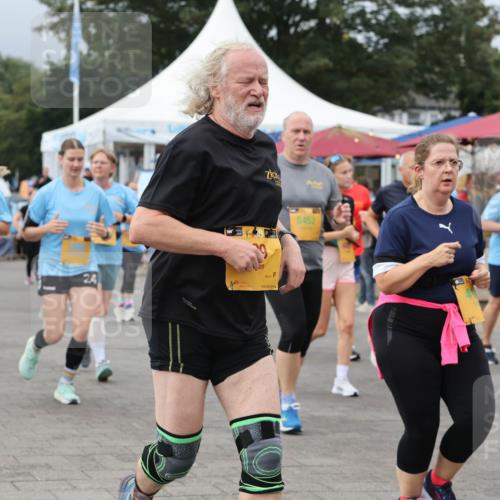 13.09.2026 - Kiel Lauf Andreas Tolksdorf http://msf.ph/oto/10413188 13.09.2026 10:03:49 Kiellinie 4509, 24, 9, 8452, 6884 meine-sportfotos.de