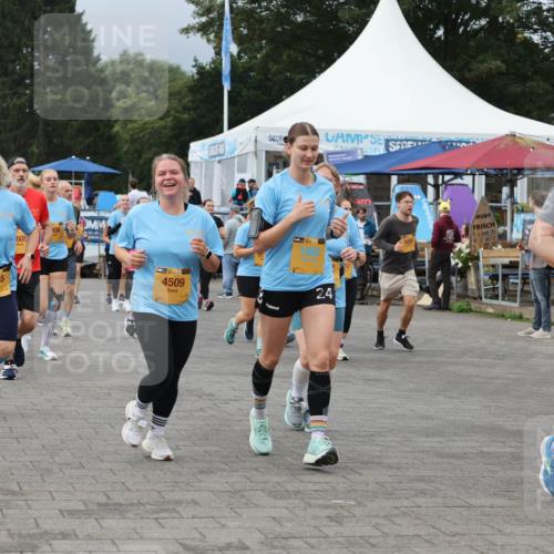 13.09.2026 - Kiel Lauf Andreas Tolksdorf http://msf.ph/oto/10413198 13.09.2026 10:03:49 Kiellinie 9745, 605, 200, 35, 4509, 39, 1562, 24 meine-sportfotos.de