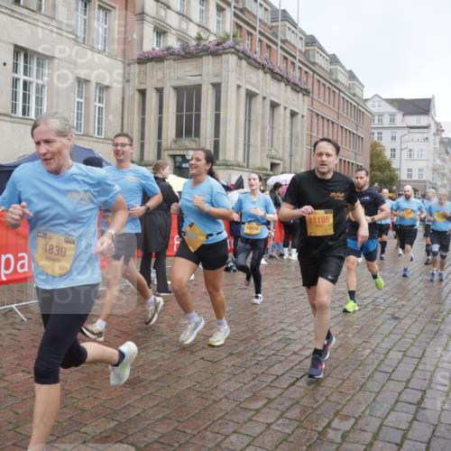 13.09.2026 - Kiel Lauf Yannick Fuchs http://msf.ph/oto/10413238 13.09.2026 10:44:48 Ziel 427, 688, 1323, 1357, 1751, 1753, 2189, 2488, 2952, 3134, 3152, 3282, 3591, 4033, 4532, 4829, 5420, 5567, 6580, 6731, 7122, 7279, 7701, 7910, 8445, 8669, 9326, 10082, 10572, 11714, 11731, 12105, 12240, 12543, 12569, 12620, 501, 702, 1275, 1335, 1377, 1379, 1439, 1839, 2289, 2545, 2659, 2826, 2837, 2920, 3009, 3186, 3469, 3980, 4243, 4432, 5183, 5294, 5567, 5599, 5697, 5699, 5740, 5778, 5859, 6194, 6229, 6611, 6637, 6711, 6959, 7250, 7291, 7468, 7504, 7677 meine-sportfotos.de
