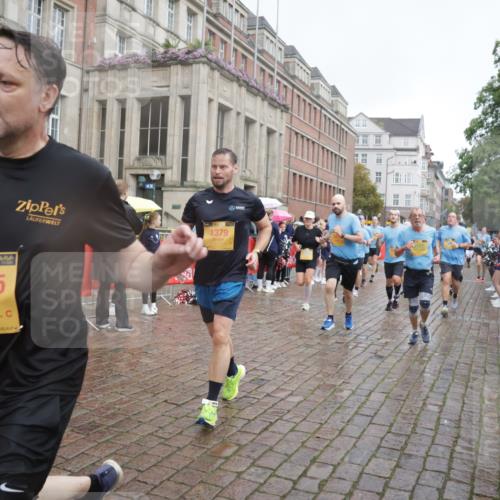 13.09.2026 - Kiel Lauf Yannick Fuchs http://msf.ph/oto/10413252 13.09.2026 10:44:49 Ziel 427, 688, 1323, 1357, 1751, 1753, 2189, 2488, 2952, 3134, 3152, 3282, 3591, 4033, 4532, 4829, 5420, 6580, 6731, 7122, 7279, 7327, 7701, 7910, 8445, 8669, 9326, 10082, 10572, 11714, 11731, 12105, 12240, 12543, 12569, 12620, 501, 702, 1275, 1335, 1377, 1379, 1439, 1839, 2289, 2545, 2659, 2826, 2837, 2920, 3009, 3186, 3469, 3980, 4243, 4432, 5183, 5294, 5420, 5567, 5599, 5697, 5699, 5740, 5778, 5859, 6194, 6229, 6611, 6637, 6711, 6959, 7250, 7291, 7468, 7504, 7677, 7701 meine-sportfotos.de
