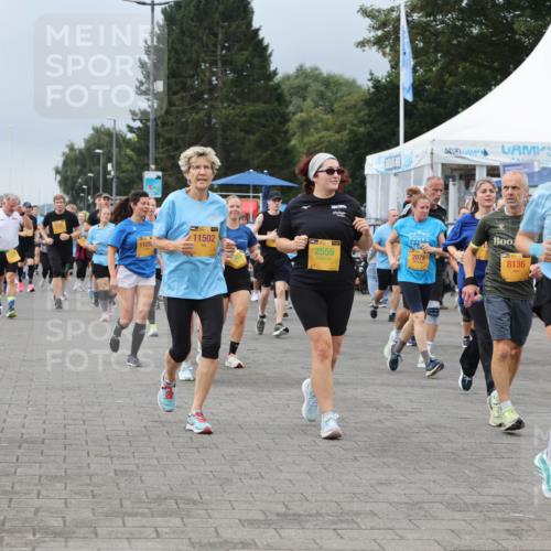 13.09.2026 - Kiel Lauf Andreas Tolksdorf http://msf.ph/oto/10413255 13.09.2026 10:03:52 Kiellinie 11502, 1125, 2559, 2075, 8136, 38, 7456 meine-sportfotos.de