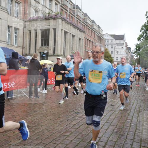 13.09.2026 - Kiel Lauf Yannick Fuchs http://msf.ph/oto/10413283 13.09.2026 10:44:51 Ziel 427, 451, 1323, 1357, 1751, 1753, 2189, 2488, 2952, 3134, 3152, 3282, 3591, 4532, 4829, 6731, 7122, 7279, 7327, 8198, 8445, 8669, 9326, 10082, 10572, 11714, 11731, 12105, 12240, 12543, 12620, 501, 688, 1275, 1335, 1377, 1379, 1439, 1751, 2289, 2545, 2659, 2826, 2837, 2920, 3009, 3469, 3980, 4033, 4243, 4432, 4532, 5183, 5294, 5420, 5567, 5599, 5697, 5699, 5740, 5778, 5859, 6194, 6229, 6580, 6611, 6637, 6711, 6959, 7250, 7291, 7468, 7504, 7677, 7701, 7910, 5220 meine-sportfotos.de