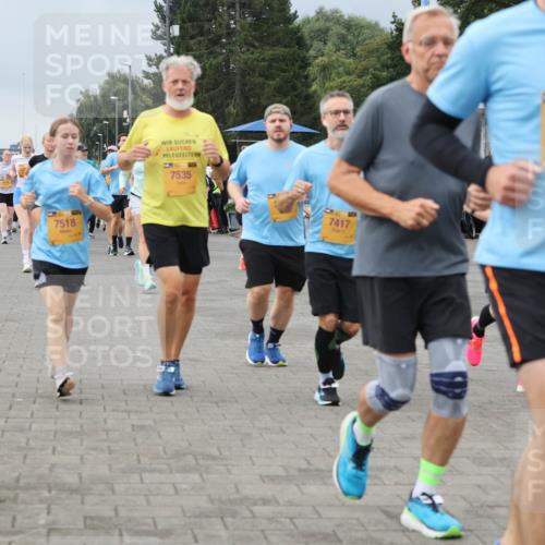 13.09.2026 - Kiel Lauf Andreas Tolksdorf http://msf.ph/oto/10413299 13.09.2026 10:04:01 Kiellinie 7518, 7535, 7417, 12633 meine-sportfotos.de