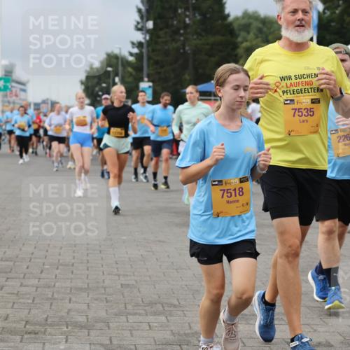13.09.2026 - Kiel Lauf Andreas Tolksdorf http://msf.ph/oto/10413311 13.09.2026 10:04:02 Kiellinie 6116, 7518, 38, 7535, 2264, 4764 meine-sportfotos.de