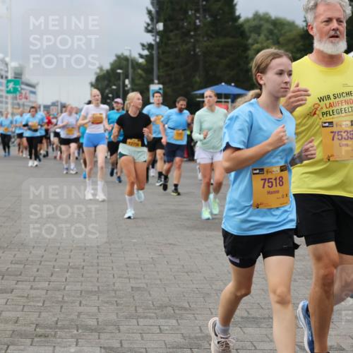 13.09.2026 - Kiel Lauf Andreas Tolksdorf http://msf.ph/oto/10413315 13.09.2026 10:04:02 Kiellinie 6116, 428, 7518, 7535, 38, 226 meine-sportfotos.de