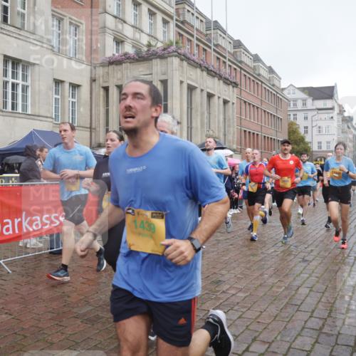 13.09.2026 - Kiel Lauf Yannick Fuchs http://msf.ph/oto/10413319 13.09.2026 10:44:53 Ziel 427, 451, 1181, 1323, 1357, 2189, 2488, 2952, 3152, 3591, 4829, 6731, 7122, 7279, 7327, 8198, 8669, 9326, 10388, 10572, 11731, 12105, 12240, 12543, 12620, 501, 688, 1275, 1335, 1377, 1439, 1751, 1753, 2289, 2545, 2659, 2826, 2837, 2920, 3009, 3134, 3282, 3469, 3980, 4033, 4243, 4432, 4532, 5294, 5420, 5567, 5599, 5697, 5699, 5740, 5778, 6194, 6229, 6580, 6611, 6637, 6711, 6959, 7122, 7250, 7279, 7291, 7468, 7504, 7677, 7701, 7910, 8445, 10082, 1482, 5220 meine-sportfotos.de