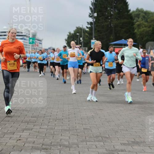 13.09.2026 - Kiel Lauf Andreas Tolksdorf http://msf.ph/oto/10413333 13.09.2026 10:04:03 Kiellinie 6116, 12756, 13, 751 meine-sportfotos.de