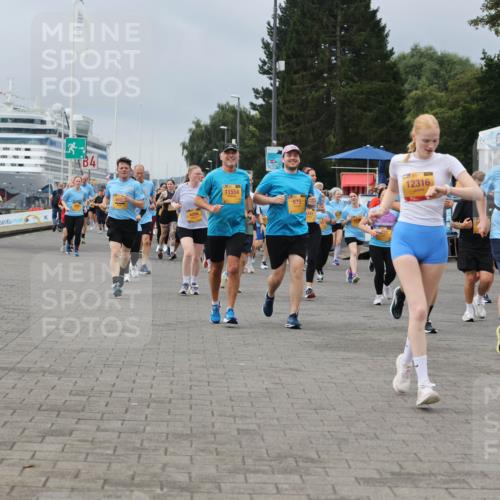 13.09.2026 - Kiel Lauf Andreas Tolksdorf http://msf.ph/oto/10413378 13.09.2026 10:04:06 Kiellinie 3, 4058, 12316, 11554, 675, 1002 meine-sportfotos.de