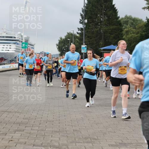 13.09.2026 - Kiel Lauf Andreas Tolksdorf http://msf.ph/oto/10413446 13.09.2026 10:04:11 Kiellinie 3, 4, 12821, 10567, 4058, 4699 meine-sportfotos.de