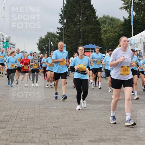 13.09.2026 - Kiel Lauf Andreas Tolksdorf http://msf.ph/oto/10413461 13.09.2026 10:04:12 Kiellinie 6600, 12821, 6783, 10567, 4058, 3245 meine-sportfotos.de