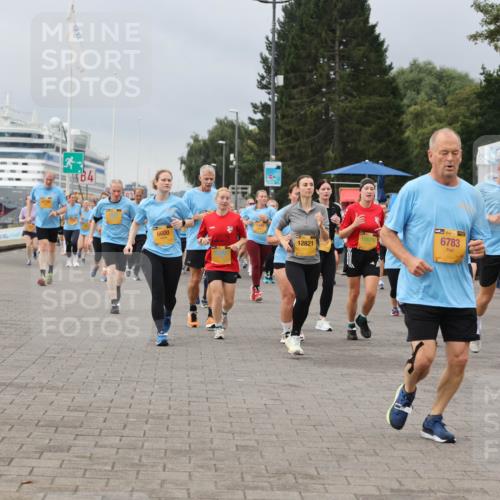 13.09.2026 - Kiel Lauf Andreas Tolksdorf http://msf.ph/oto/10413498 13.09.2026 10:04:14 Kiellinie 6600, 12821, 10679, 1, 38, 6783, 4478 meine-sportfotos.de