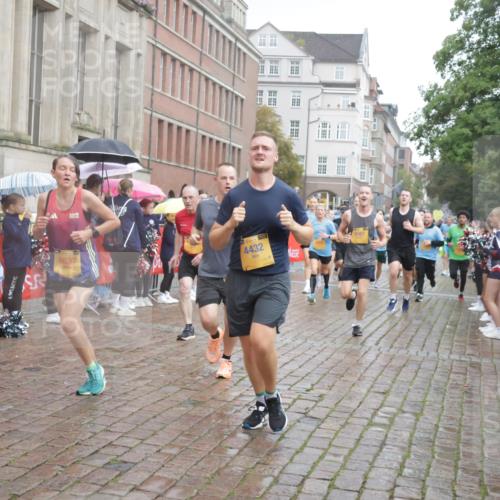 13.09.2026 - Kiel Lauf Yannick Fuchs http://msf.ph/oto/10413513 13.09.2026 10:45:09 Ziel 478, 979, 1482, 1606, 1703, 1878, 2410, 3753, 3872, 4044, 4588, 4681, 5220, 5296, 5361, 5600, 5763, 5764, 6298, 7631, 7765, 8457, 8744, 8941, 9702, 9703, 9917, 9956, 10526, 10666, 10915, 10986, 11473, 12670, 427, 451, 688, 1181, 1323, 1357, 1751, 1753, 2189, 2488, 2952, 3134, 3152, 3282, 3591, 4033, 4432, 4532, 4829, 5420, 5567, 6194, 6580, 6637, 6731, 7122, 7279, 7327, 7701, 7910, 8198, 8445, 8669, 8941, 9326, 10082, 10388, 10572, 461, 1590, 2391, 3285, 3796 meine-sportfotos.de