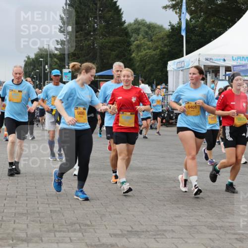 13.09.2026 - Kiel Lauf Andreas Tolksdorf http://msf.ph/oto/10413526 13.09.2026 10:04:17 Kiellinie 10702, 3, 6600, 6401, 12472, 10679, 10 meine-sportfotos.de