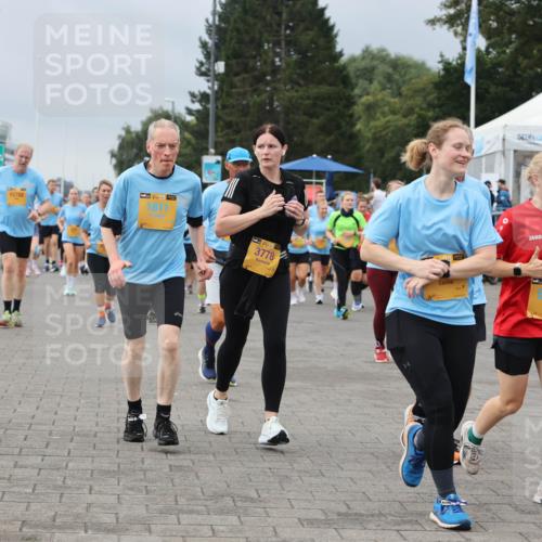 13.09.2026 - Kiel Lauf Andreas Tolksdorf http://msf.ph/oto/10413542 13.09.2026 10:04:18 Kiellinie 10702, 35, 1811, 39, 3778, 38, 6393, 1247 meine-sportfotos.de