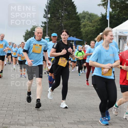 13.09.2026 - Kiel Lauf Andreas Tolksdorf http://msf.ph/oto/10413544 13.09.2026 10:04:18 Kiellinie 38, 10702, 1811, 38, 3778, 39, 6393, 12472 meine-sportfotos.de