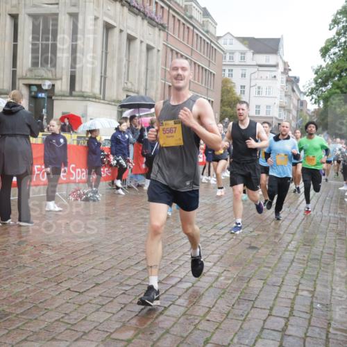 13.09.2026 - Kiel Lauf Yannick Fuchs http://msf.ph/oto/10413553 13.09.2026 10:45:12 Ziel 478, 979, 1482, 1590, 1606, 1703, 1878, 2391, 2410, 3285, 3753, 3796, 3872, 4044, 4588, 4681, 5220, 5296, 5361, 5600, 5763, 5764, 7631, 7765, 8457, 8744, 9378, 9702, 9703, 9956, 10183, 10526, 10666, 10915, 10986, 11473, 12670, 427, 451, 688, 1181, 1323, 1357, 1606, 1751, 1753, 2189, 2488, 2952, 3134, 3152, 3282, 3591, 3753, 4033, 4532, 4829, 5420, 5567, 6298, 6580, 6637, 6731, 7122, 7279, 7327, 7701, 7765, 7910, 8198, 8445, 8669, 8941, 9326, 9917, 10082, 10388, 10572, 461 meine-sportfotos.de