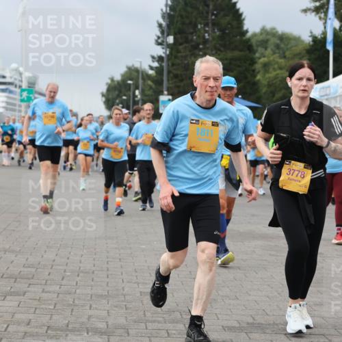 13.09.2026 - Kiel Lauf Andreas Tolksdorf http://msf.ph/oto/10413558 13.09.2026 10:04:19 Kiellinie 10702, 38, 1811, 487, 3778, 33 meine-sportfotos.de