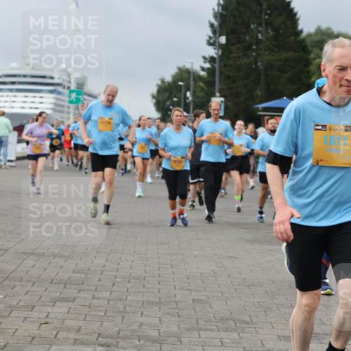 13.09.2026 - Kiel Lauf Andreas Tolksdorf http://msf.ph/oto/10413570 13.09.2026 10:04:20 Kiellinie 10702, 38, 1811, 37 meine-sportfotos.de
