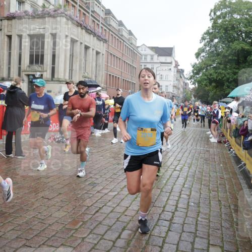 13.09.2026 - Kiel Lauf Yannick Fuchs http://msf.ph/oto/10413612 13.09.2026 10:45:17 Ziel 478, 979, 1482, 1575, 1590, 1703, 1878, 2391, 3263, 3264, 3285, 3628, 3796, 4168, 4588, 5220, 5296, 5361, 5365, 5600, 5763, 5764, 6799, 7620, 7631, 7795, 8457, 8744, 8788, 9378, 9845, 9956, 10183, 10666, 10915, 10948, 11541, 427, 451, 1181, 1323, 1357, 1606, 1753, 2189, 2410, 2488, 2952, 3134, 3152, 3282, 3591, 3753, 3872, 4044, 4681, 4829, 6298, 6731, 7122, 7279, 7327, 7765, 8198, 8445, 8669, 8941, 9326, 9702, 9917, 10082, 10388, 10572, 360, 461, 1682 meine-sportfotos.de