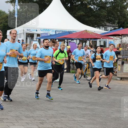 13.09.2026 - Kiel Lauf Andreas Tolksdorf http://msf.ph/oto/10413619 13.09.2026 10:04:22 Kiellinie 261, 9700, 5150, 10776, 10231 meine-sportfotos.de