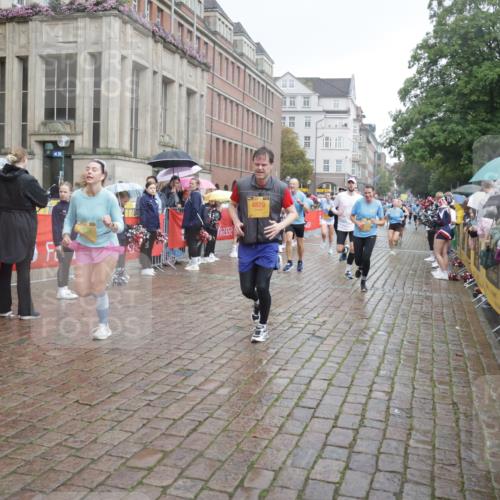 13.09.2026 - Kiel Lauf Yannick Fuchs http://msf.ph/oto/10413646 13.09.2026 10:45:21 Ziel 1012, 1267, 1482, 1575, 1590, 2391, 2836, 3263, 3264, 3285, 3628, 3796, 4168, 4588, 4726, 5220, 5361, 5365, 5600, 5763, 6799, 7620, 7631, 7795, 8457, 8788, 9378, 9845, 9956, 10183, 10915, 10948, 11541, 11951, 12355, 427, 451, 478, 979, 1181, 1323, 1606, 1703, 1878, 2189, 2410, 2952, 3591, 3753, 3872, 4044, 4681, 4829, 5220, 5296, 5763, 5764, 6298, 6731, 7327, 7765, 8198, 8669, 8941, 9326, 9702, 9917, 10388, 10572, 360, 461, 1015, 1682 meine-sportfotos.de