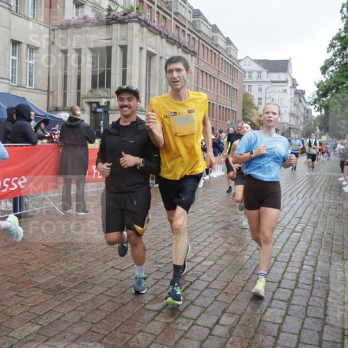13.09.2026 - Kiel Lauf Yannick Fuchs http://msf.ph/oto/10413703 13.09.2026 10:45:25 Ziel 461, 1012, 1267, 1575, 1590, 1969, 2391, 2599, 2836, 3075, 3263, 3264, 3285, 3628, 3796, 4151, 4168, 4536, 4699, 4726, 5365, 5957, 6799, 7620, 7735, 7766, 7795, 8444, 8788, 9378, 9845, 9867, 10183, 10441, 10948, 11541, 11951, 12044, 12355, 12687, 427, 451, 478, 979, 1181, 1323, 1482, 1590, 1606, 1703, 1878, 2391, 2410, 2952, 3591, 3753, 3872, 4044, 4588, 4681, 5220, 5296, 5361, 5600, 5763, 5764, 6298, 7327, 7765, 8198, 8941, 9702, 9917, 10388, 10572, 360, 1015, 1682 meine-sportfotos.de
