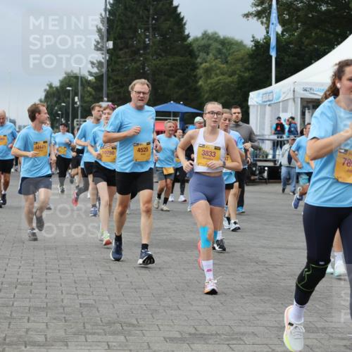 13.09.2026 - Kiel Lauf Andreas Tolksdorf http://msf.ph/oto/10413713 13.09.2026 10:04:28 Kiellinie 6965, 12171, 10750, 4525, 39, 3833, 39, 7899, 38, 9242, 209 meine-sportfotos.de