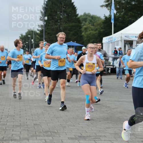 13.09.2026 - Kiel Lauf Andreas Tolksdorf http://msf.ph/oto/10413714 13.09.2026 10:04:28 Kiellinie 12171, 4525, 3833, 1, 38, 7899, 9242 meine-sportfotos.de