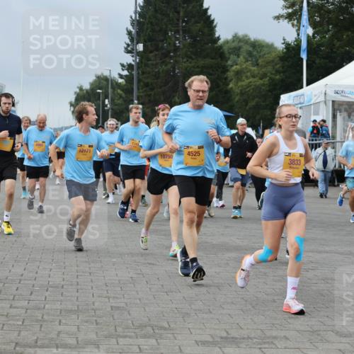 13.09.2026 - Kiel Lauf Andreas Tolksdorf http://msf.ph/oto/10413722 13.09.2026 10:04:28 Kiellinie 9987, 30, 12171, 1344, 10750, 4525, 3833 meine-sportfotos.de