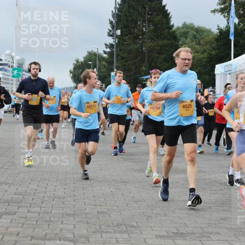 13.09.2026 - Kiel Lauf Andreas Tolksdorf http://msf.ph/oto/10413725 13.09.2026 10:04:29 Kiellinie 9987, 13, 12171, 10750, 4525, 798, 8, 3833 meine-sportfotos.de