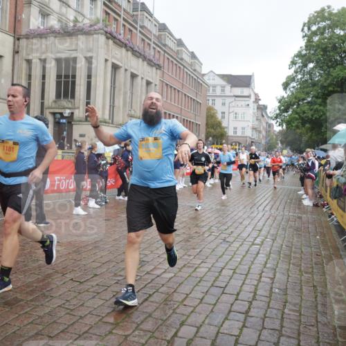 13.09.2026 - Kiel Lauf Yannick Fuchs http://msf.ph/oto/10413758 13.09.2026 10:45:31 Ziel 360, 461, 1012, 1180, 1267, 1682, 1969, 2599, 2836, 3075, 3182, 3263, 3264, 3628, 3749, 4151, 4168, 4536, 4699, 4726, 5365, 5957, 6269, 6406, 7027, 7620, 7735, 7766, 8444, 8762, 8788, 9083, 9429, 9867, 9895, 9914, 10441, 11951, 12044, 12355, 12687, 478, 979, 1181, 1482, 1575, 1590, 1606, 1703, 1878, 2391, 2410, 3263, 3264, 3285, 3753, 3796, 3872, 4044, 4588, 4681, 5220, 5296, 5361, 5600, 5763, 5764, 6298, 6799, 7765, 8198, 8941, 9702, 9917, 10388, 1015 meine-sportfotos.de