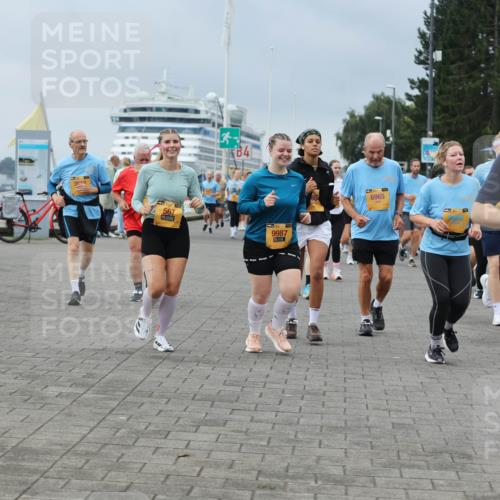 13.09.2026 - Kiel Lauf Andreas Tolksdorf http://msf.ph/oto/10413772 13.09.2026 10:04:31 Kiellinie 567, 4, 39, 9987, 6965, 970 meine-sportfotos.de