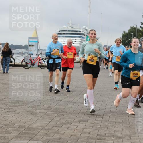 13.09.2026 - Kiel Lauf Andreas Tolksdorf http://msf.ph/oto/10413774 13.09.2026 10:04:32 Kiellinie 567, 9300, 5909, 38, 9987, 5519 meine-sportfotos.de
