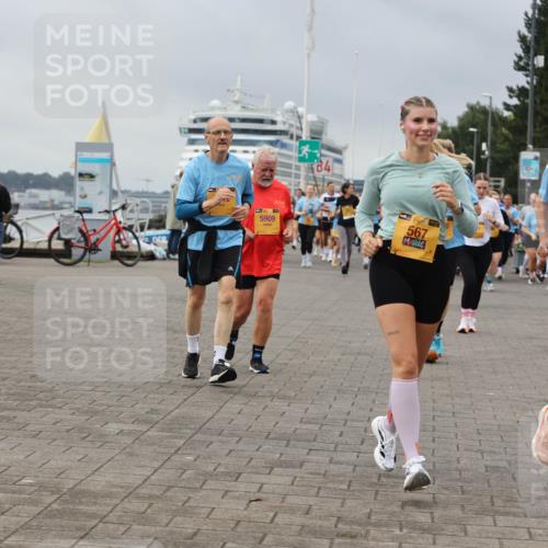 13.09.2026 - Kiel Lauf Andreas Tolksdorf http://msf.ph/oto/10413789 13.09.2026 10:04:33 Kiellinie 5909, 84, 48, 567, 38, 9987 meine-sportfotos.de