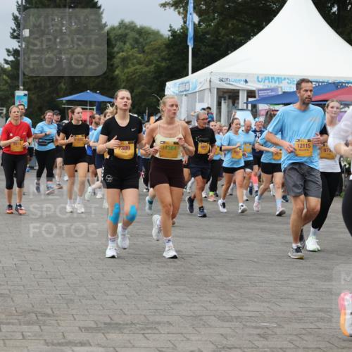 13.09.2026 - Kiel Lauf Andreas Tolksdorf http://msf.ph/oto/10413796 13.09.2026 10:04:38 Kiellinie 11007, 9815, 7389, 11384, 6931, 8914, 12115, 975, 139, 2451 meine-sportfotos.de
